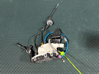 замок двери задней правой Mercedes-Benz GLK-Класс X204 [рестайлинг] 2014, 3.5 л., бензин, АКПП, внедорожник 5 дв., A0997300435, A2047330408