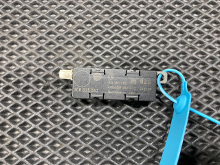 усилитель антенны Volkswagen Passat CC 1 поколение [рестайлинг] 2013, 2.0 л., CCZB, бензин, АКПП, купе, 3C8035552