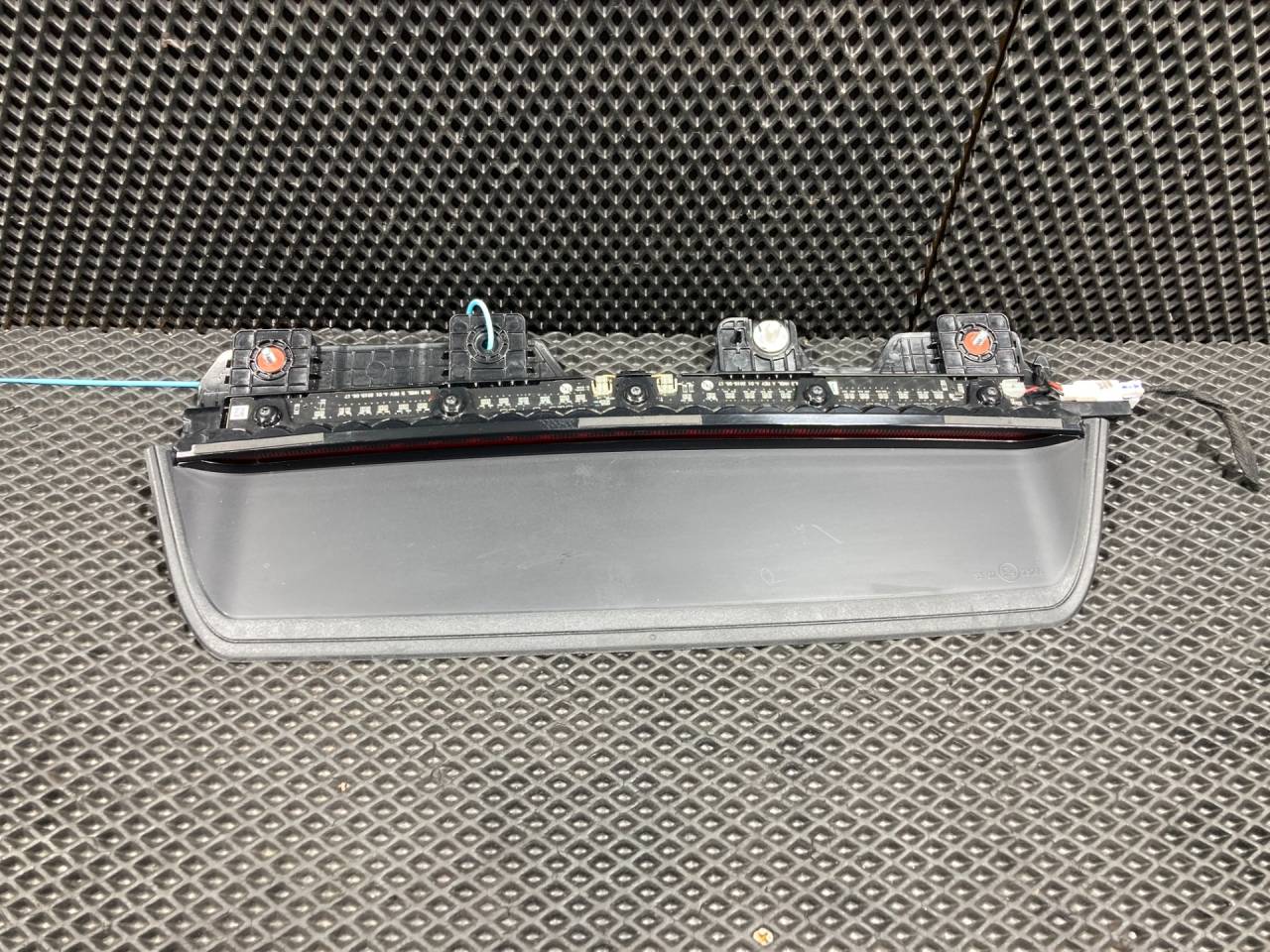 дополнительный стоп-сигнал Kia K5 3 поколение 2020, 1.6 л., G4FP, бензин, АКПП, 92700-L2 - фото №1