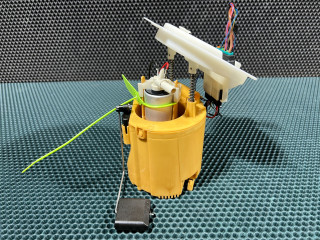 насос топливный Mercedes-Benz E-Класс W212/S212/C207/A207 [рестайлинг] 2013, 3.0 л., дизель, АКПП, седан, A2124700194