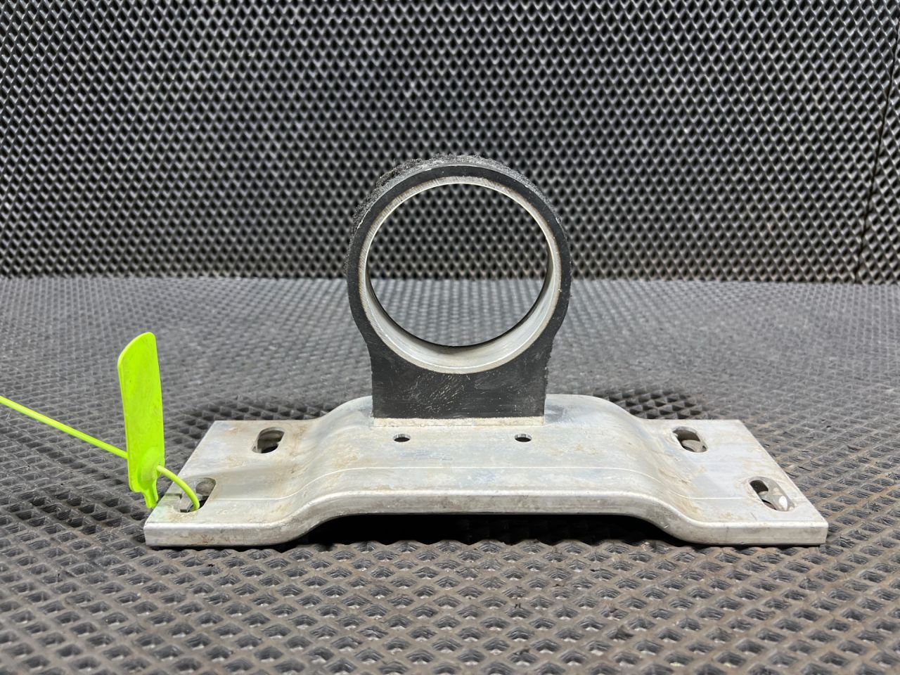 кронштейн (крепление) Mercedes-Benz S-Класс W222/C217/A217 2014, 4.7 л., M 278.928, бензин, АКПП, седан, A2226190125 - фото №1