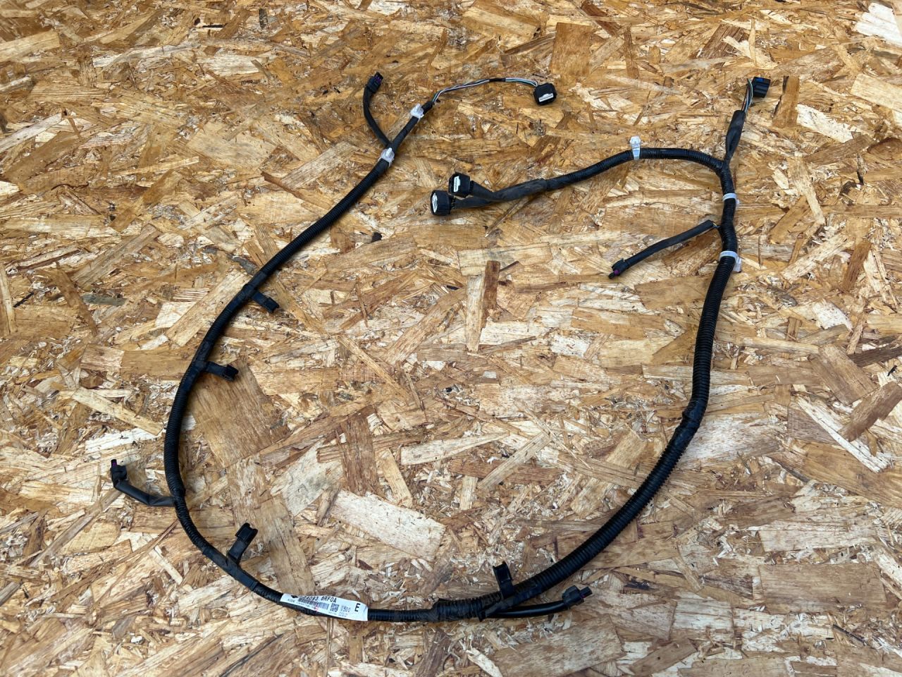 проводка бампера Nissan Rogue T33 2023, 1.5 л., KR15, бензин, АКПП, внедорожник 5 дв., передний привод, 240936RF0A - фото №1