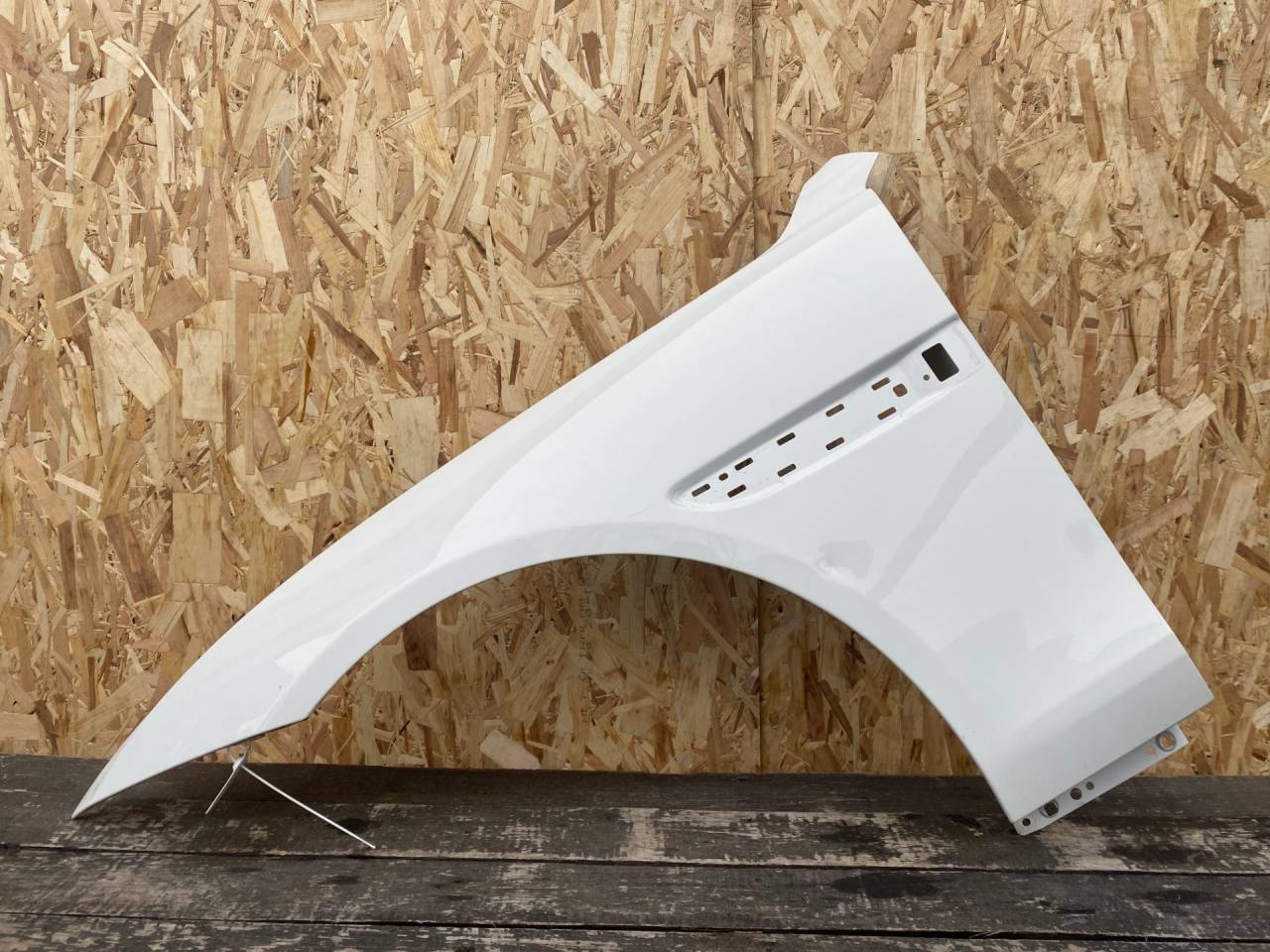 крыло переднее левое Jaguar XE 1 поколение 2018, 3.0 л., 306PS, бензин, АКПП, седан, GX7316A183AD, T4N2637 - фото №1