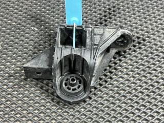 кронштейн радиатора Buick Envista 1 поколение 2024, 1.2 л., бензин, АКПП, внедорожник 5 дв., 42810018