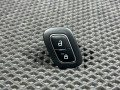 кнопка центрального замка Ford Mustang Mach-E 1 поколение 2023, электро, внедорожник 5 дв., LJ8B-218A82-A - фото №2