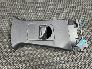 обшивка стойки центральной правой Ford Mustang Mach-E 1 поколение 2023, электро, внедорожник 5 дв., LJ8B-R24592-BC, LJ8BR24582BCW