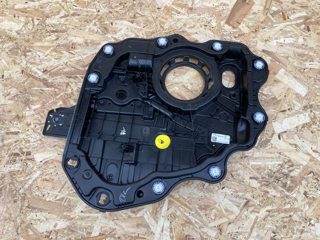 стеклоподъемник задний левый Ford Bronco Sport 1 поколение 2020, 1.5 л., бензин, АКПП, внедорожник 5 дв., M1PB-S27001-AD - фото №1