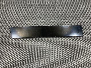 молдинг двери задней правой Mercedes-Benz GL-Класс X164 [рестайлинг] 2010, 4.7 л., M 273.923, бензин, МКПП, седан, A1646700887