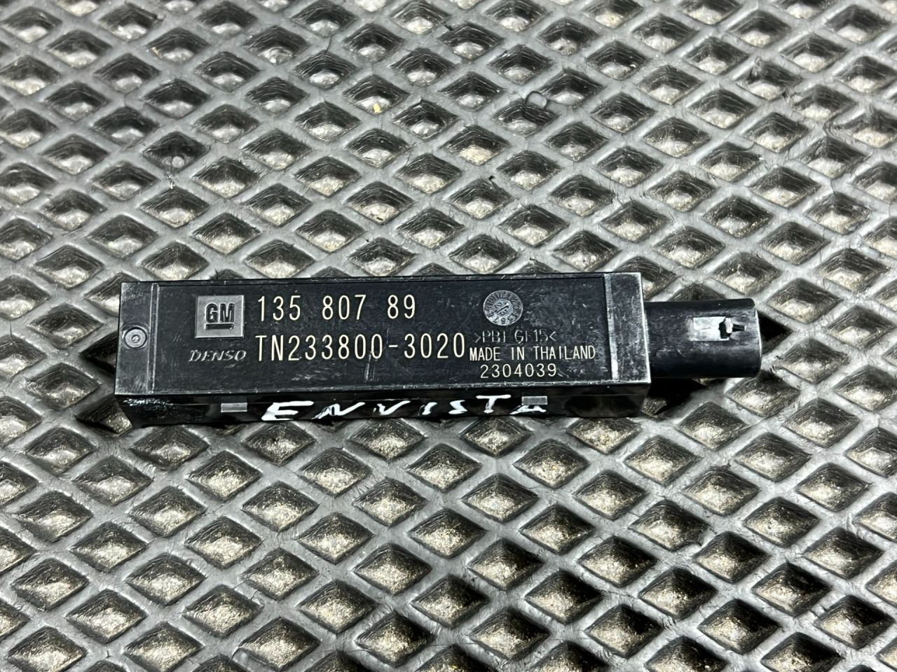 Антенна системы комфортного доступа Buick Envista 1 поколение 2024, 1.2 л., бензин, АКПП, внедорожник 5 дв., 13580789 - фото №1