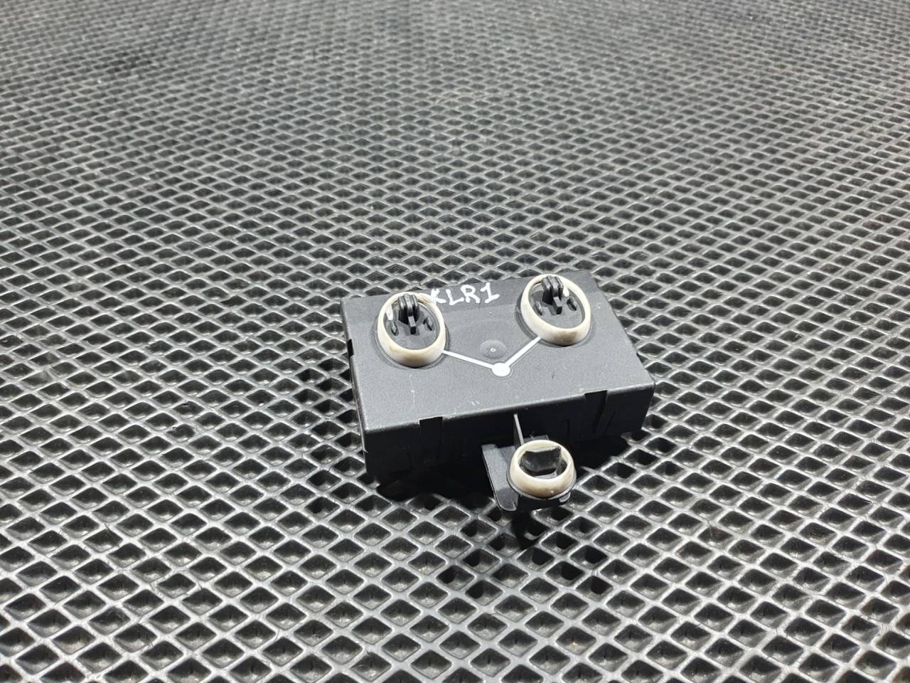 модуль управления двери Porsche Macan 1 поколение 95B 2015, 3.0 л., MCT.MA, бензин, АКПП, внедорожник 5 дв., 4H0959795P, 4H0959795J - фото №1