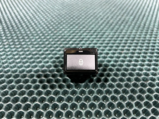 кнопка центрального замка Jaguar F-Pace 1 поколение X761 2017, 2.0 л., 204PT, бензин, GX7314017FC