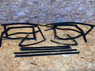 молдинг (накладка кузовная) Porsche Macan GTS 1 поколение [2-й рестайлинг] 95B 2022, 2.9 л., DGR, бензин, АКПП, внедорожник 5 дв., 95B837431D, 95B837432D, 95B839431D, 95B839432D, 95B837477A, 95B837478A, 95B837431, 95B837431A, 95B837431B, 95B837431C, 95B837432, 95B837432B, 95B837432C, 95B839431, 95B839431A, 95B839431B, 95B839431C, 95B839432, 95B839432A, 95B839432B, 95B839432C