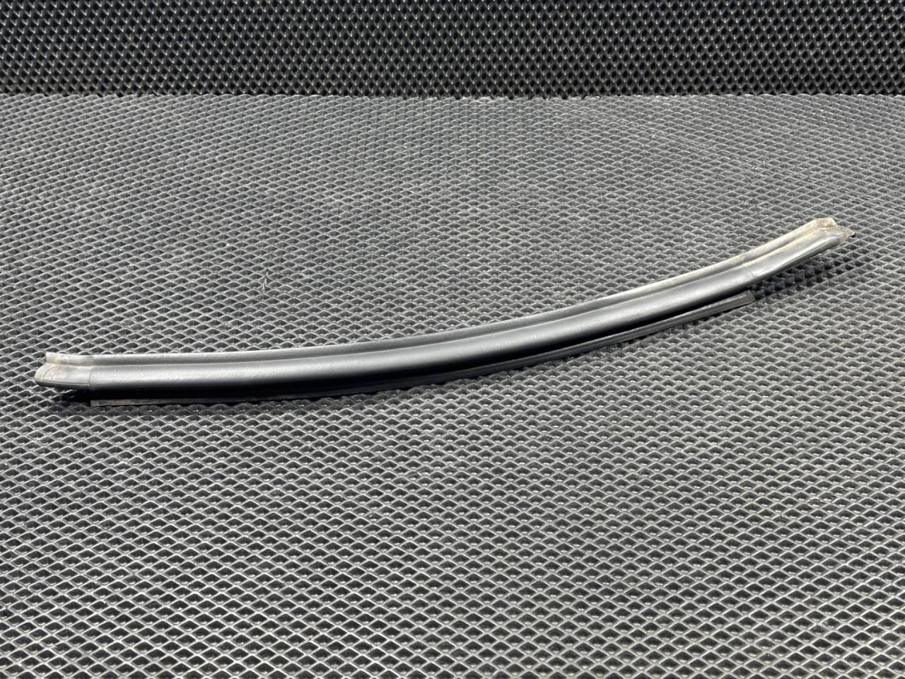 уплотнитель Ford Bronco Sport 1 поколение 2021, 1.5 л., бензин, АКПП, внедорожник 5 дв., M1PZ78253A10-A - фото №1