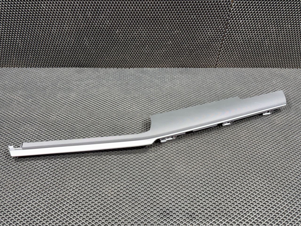 накладка на торпедо (консоль) Kia K5 3 поколение 2022, 1.6 л., G4FP, бензин, АКПП, седан, 84787L3400, 84787L3100, 84787L3200, 84787L3500 - фото №1