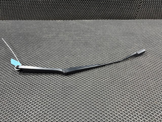 щеткодержатель (поводок стеклоочистителя, дворник) Ford Bronco Sport 1 поколение 2021, 1.5 л., бензин, АКПП, внедорожник 5 дв., M1PB-17527-AA