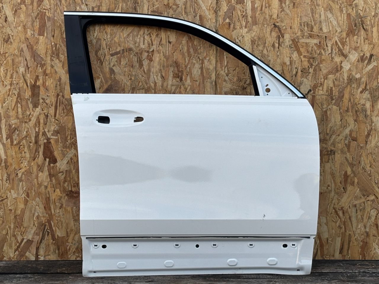 дверь передняя правая Mercedes-Benz GLB-Класс 1 поколение 2022, 2.0 л., бензин, АКПП, внедорожник 5 дв., A2477221001 - фото №1