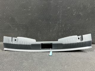 накладка внутренняя на заднюю панель кузова Ford Mustang Mach-E 1 поколение 2023, электро, внедорожник 5 дв., LJ8B-R404D84-ABW