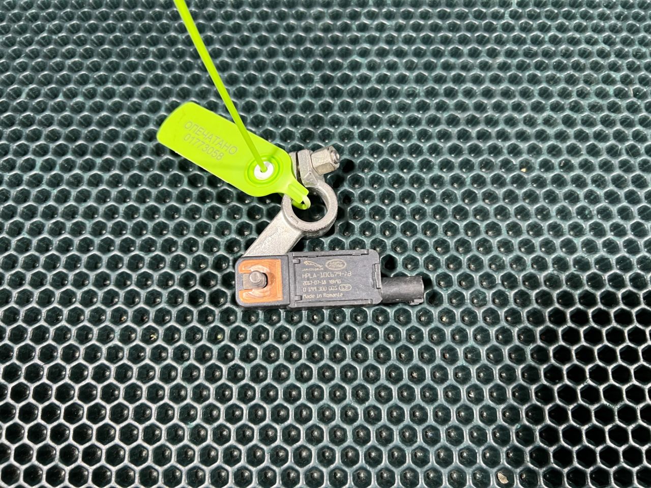 клемма аккумулятора минус Jaguar XF X260 2017, 3.0 л., 306PS, бензин, АКПП, седан, HPLA10C679AB, 0199300005 - фото №1