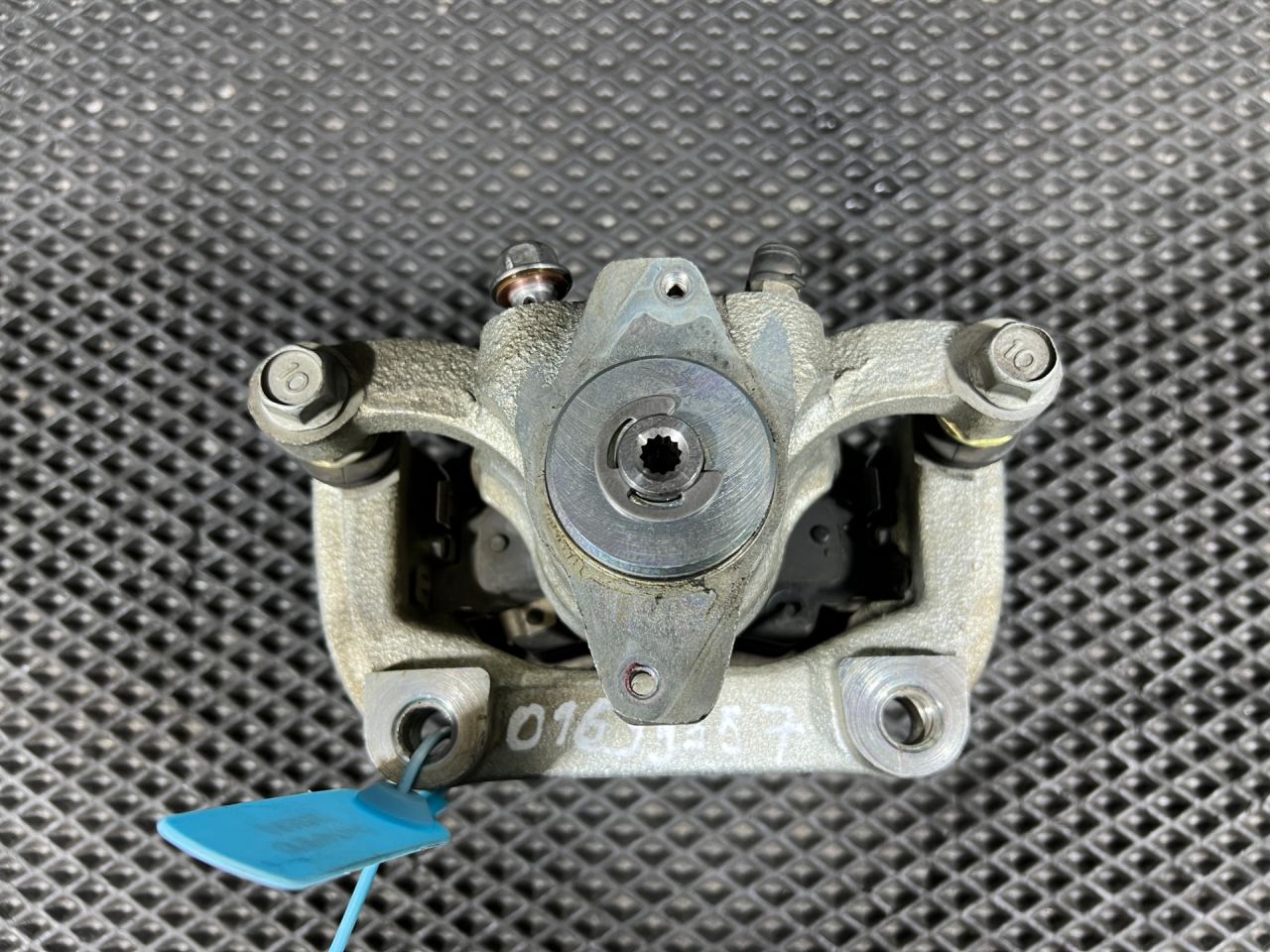 суппорт задний левый Kia K5 3 поколение 2022, 1.6 л., G4FP, бензин, АКПП, седан, 58210L1050 - фото №1