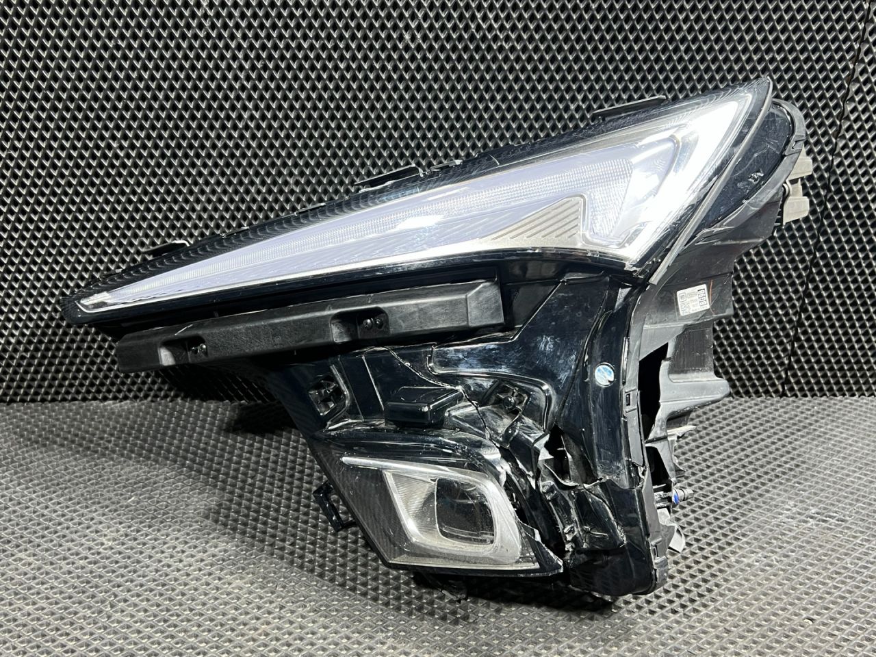 фара левая Buick Envista 1 поколение 2024, 1.2 л., бензин, АКПП, внедорожник 5 дв., 42856994, 42906959, 42727608, 42887067 - фото №1