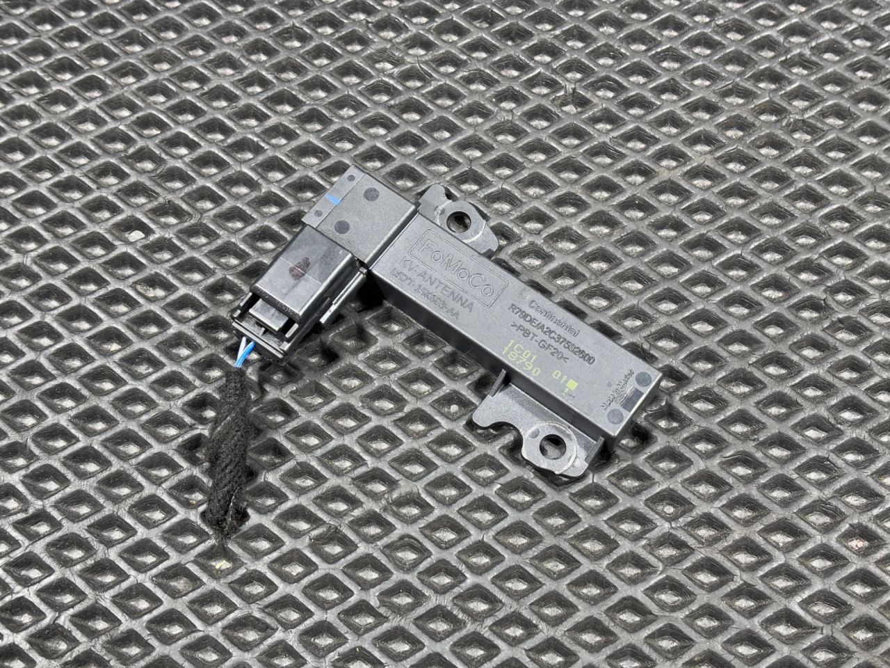 Антенна системы комфортного доступа Ford Bronco Sport 1 поколение 2021, 1.5 л., бензин, АКПП, внедорожник 5 дв., DS7T-15K603-AA - фото №1