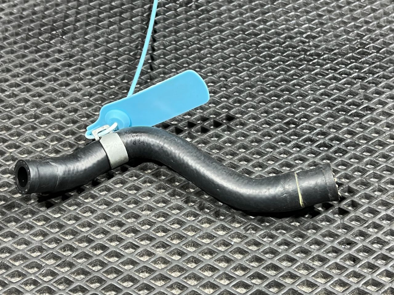 патрубок (трубопровод, шланг) Kia K5 3 поколение 2022, 1.6 л., G4FP, бензин, АКПП, седан - фото №1