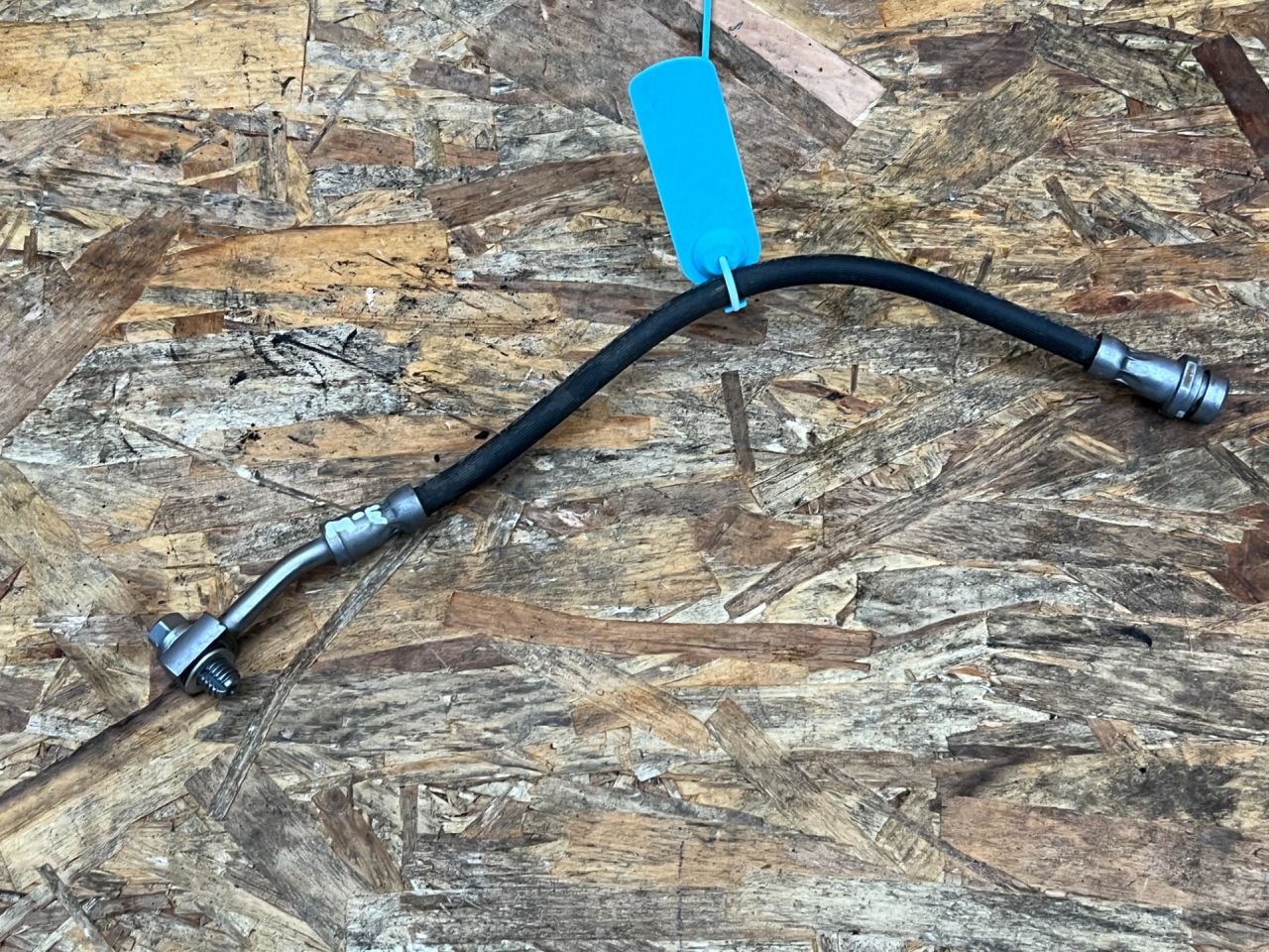 шланг тормозной Ford Mustang Mach-E 1 поколение 2023, электро, внедорожник 5 дв. - фото №1