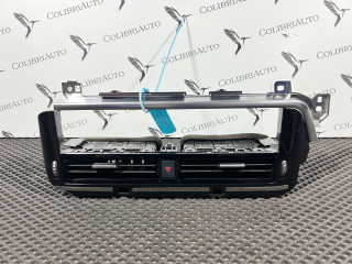 дефлектор обдува салона Nissan Rogue T33 2022, 1.5 л., бензин, внедорожник 5 дв., 687516RR0A