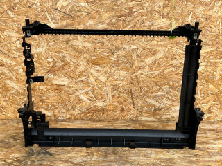 передняя панель крепления облицовки (телевизор) Jaguar XE 1 поколение 2016, 2.0 л., бензин, АКПП, седан, GX738A107AC, T2H39793