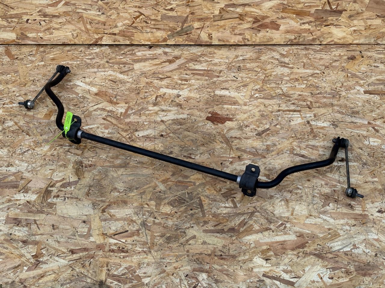 стабилизатор подвески задний Land Rover Range Rover Evoque L538 2013, 2.0 л., бензин, АКПП, внедорожник 5 дв., BJ325A771AD, LR028266, 6H525C486AA - фото №1