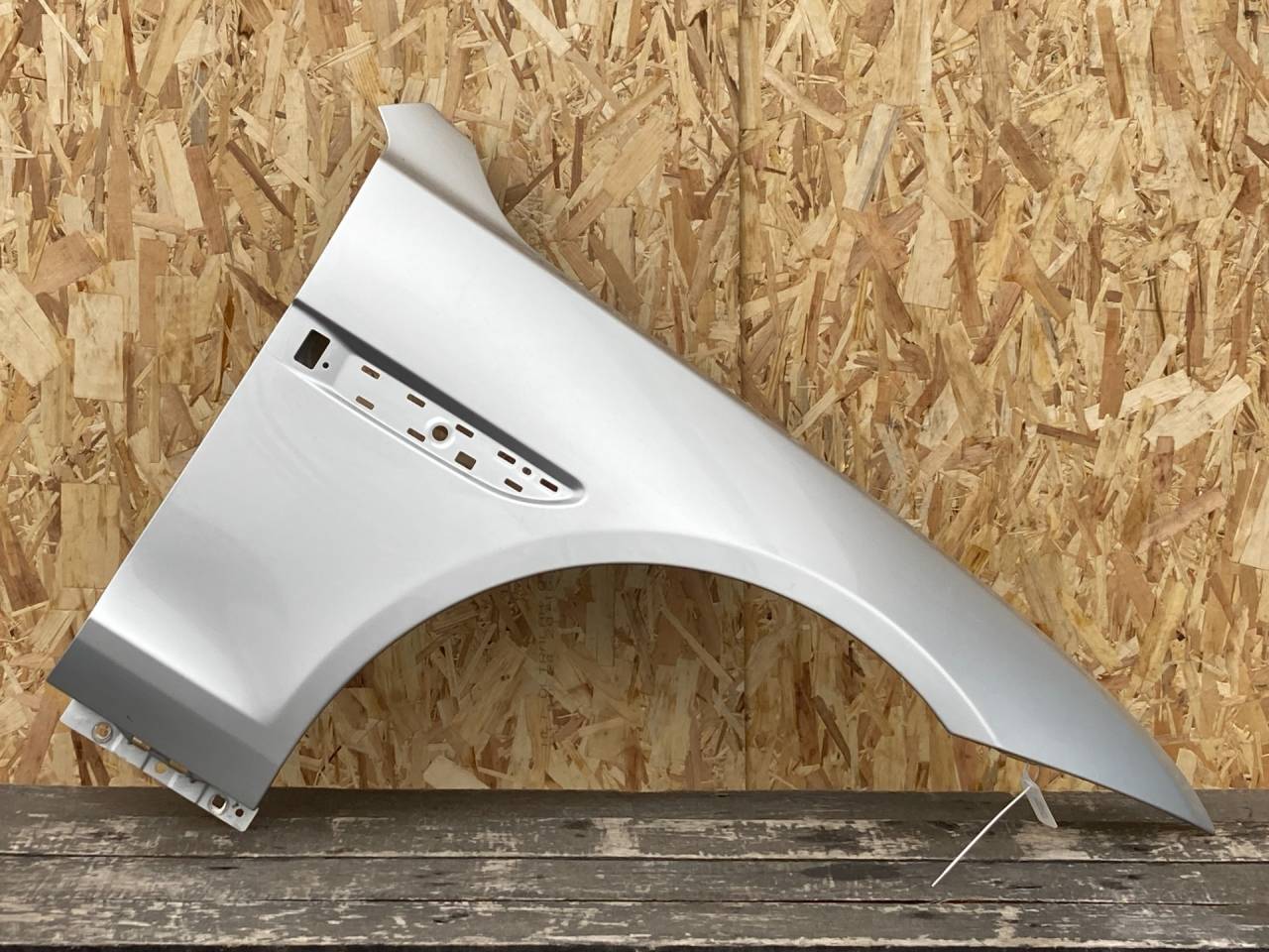 крыло переднее правое Jaguar XF X260 2017, 3.0 л., бензин, АКПП, седан, GX6316015AE, XR858570 - фото №1