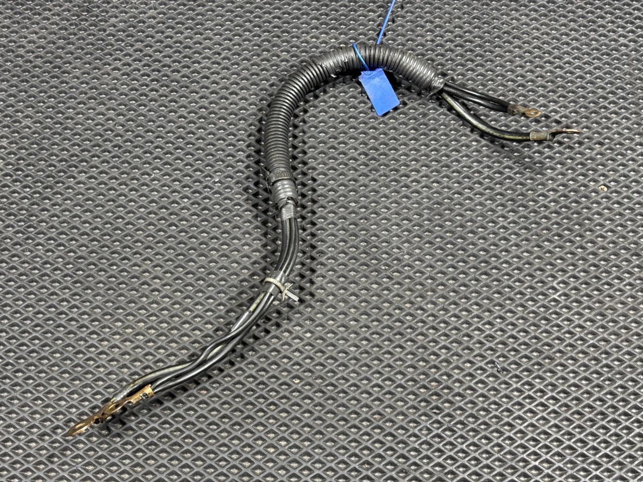 провод высоковольтный Infiniti FX35 2 поколение 2010, 3.5 л., VQ35HR, бензин, внедорожник 5 дв. - фото №1