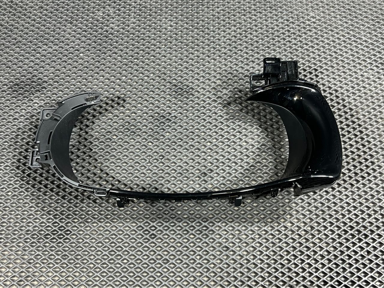 рамка панели приборов Kia K5 3 поколение 2022, 1.6 л., G4FP, бензин, АКПП, седан, 84830L3000 - фото №1