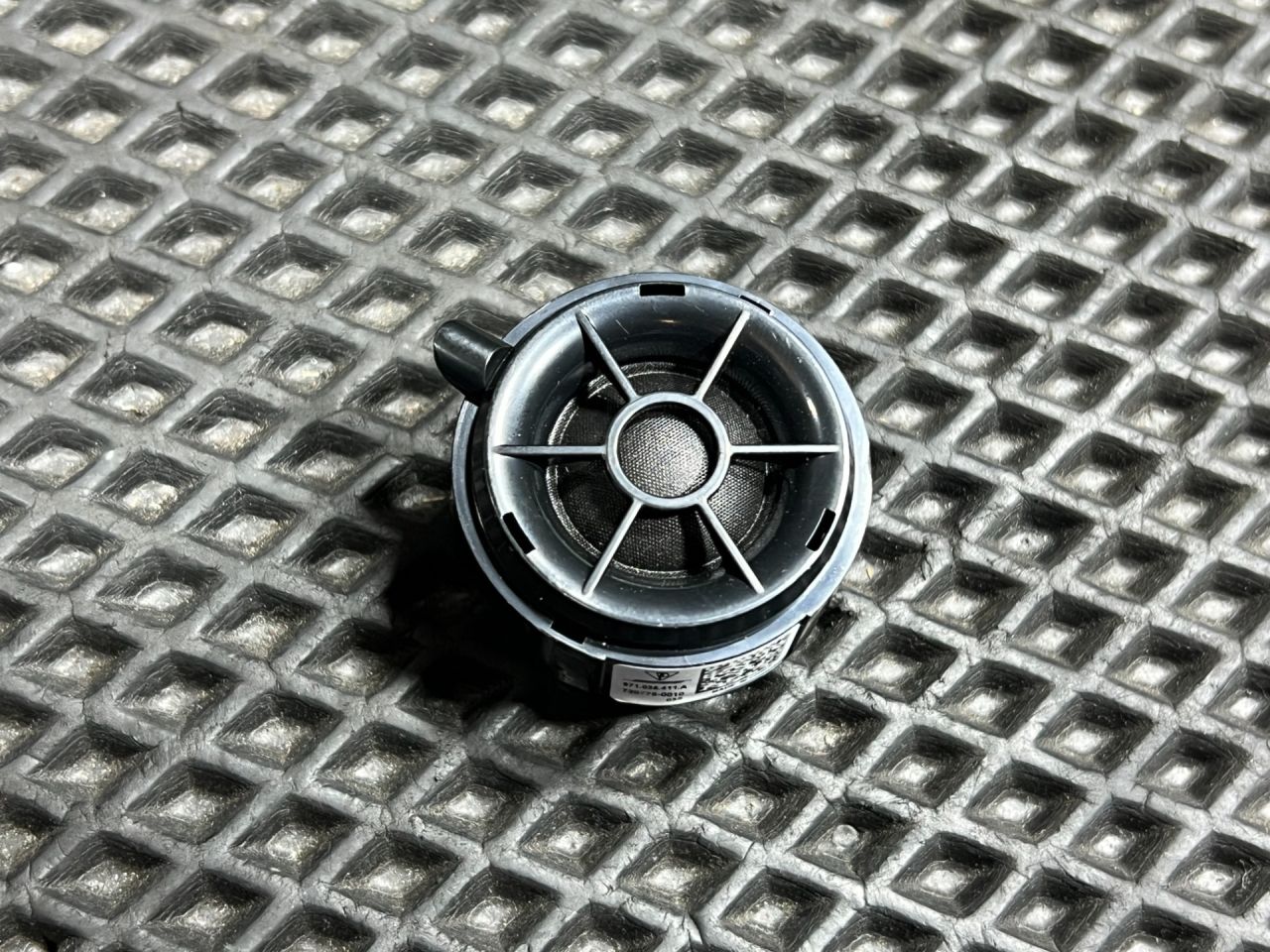 динамик Porsche Panamera 971 2018, 3.0 л., бензин, АКПП, 971035411A - фото №1