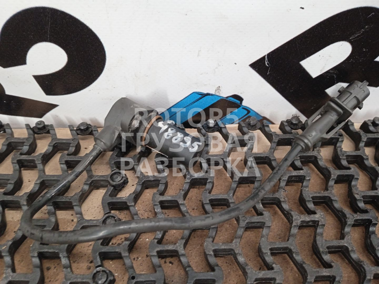 датчик коленвала DAF XF 105 1 поколение 2011, 12.9 л., MX 340, дизель, 281002 - фото №1