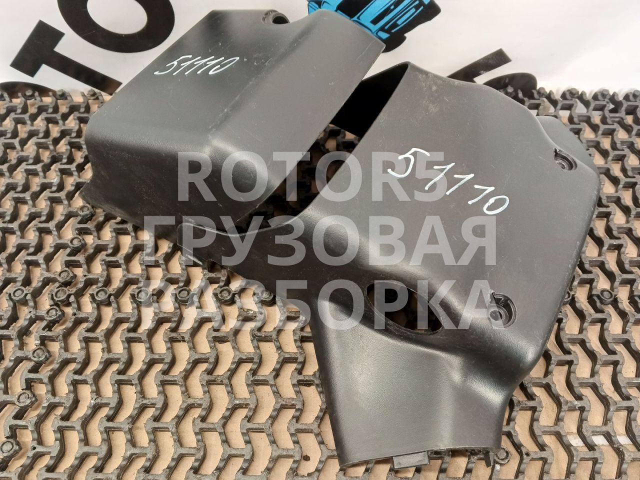 кожух рулевой колонки MAN TGX 1 поколение 2017, 81461130002, 81461130118 - фото №1