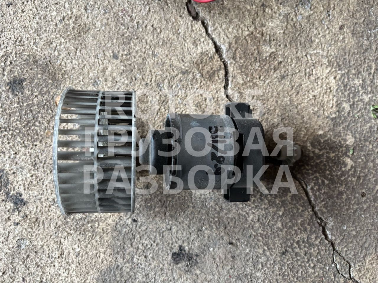 моторчик печки DAF XF 105 1 поколение 2012, 0130101616 - фото №1