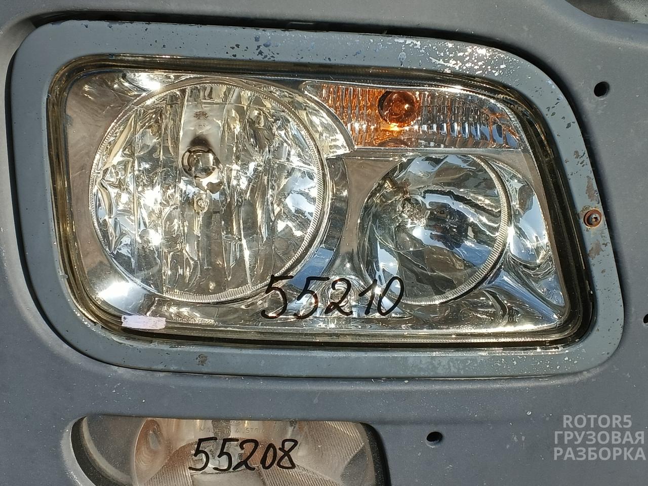 фара правая Mercedes-Benz Actros 2 поколение (MP2) 2007, 11.9 л., OM 541.974, дизель, АКПП, серебристый - фото №1