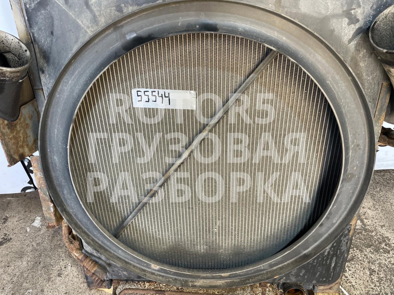 радиатор (основной) Mercedes-Benz Actros 2 поколение (MP2) 2007, 11.9 л., OM 541.974, дизель, АКПП, серебристый, A9425002903 - фото №1