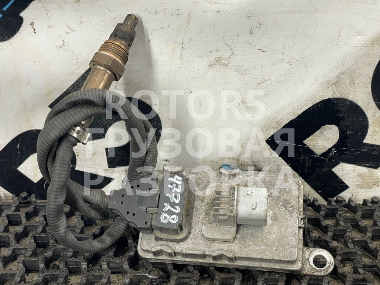 Датчик NOx MAN TGX 1 поколение 2018, 12.4 л., D 2676 LF 45, дизель, 51154080019 - фото №1