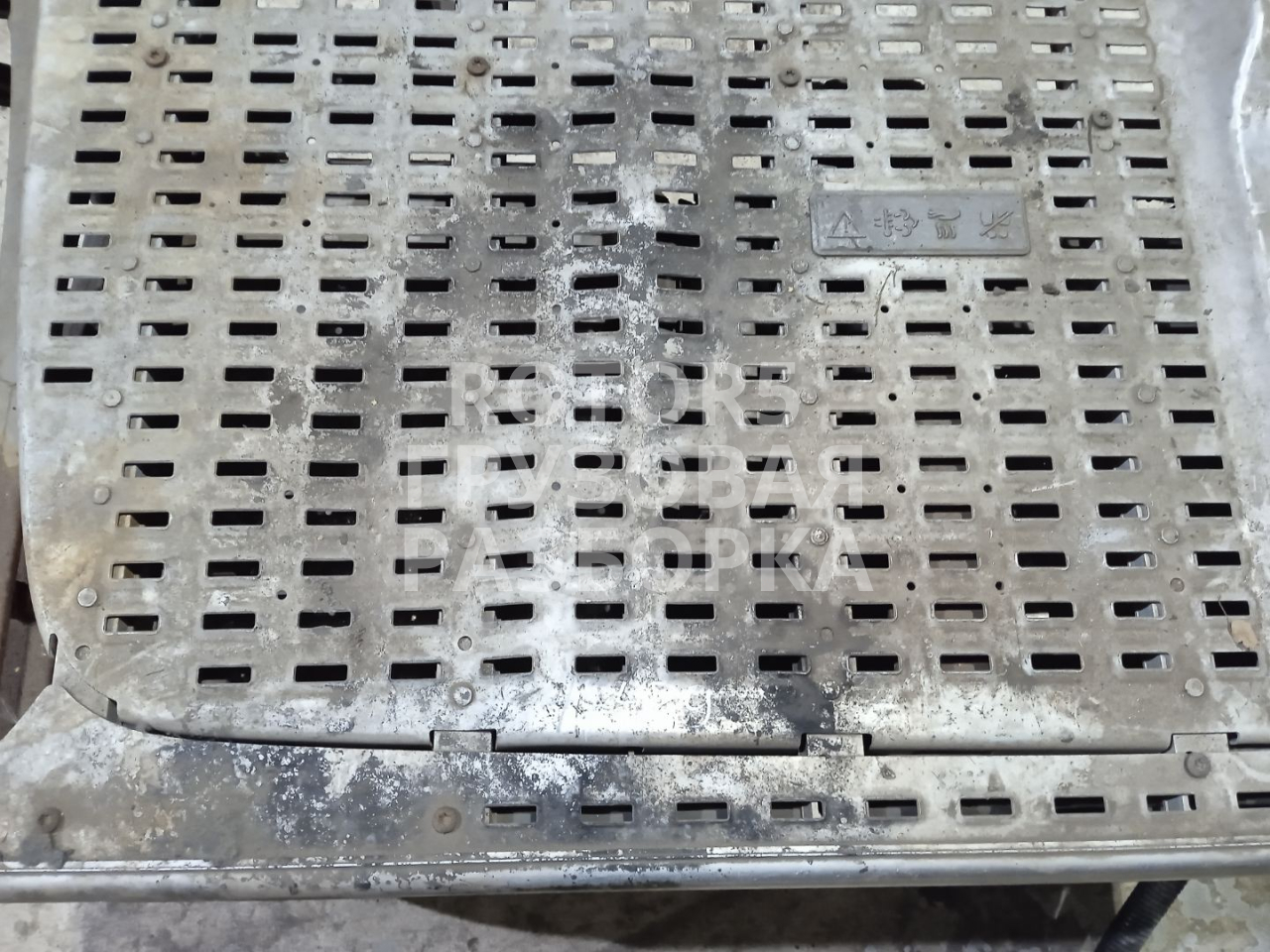 трап на раму DAF XF 106 1 поколение 2014 - фото №1