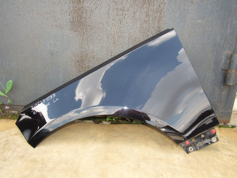 крыло переднее левое Land Rover Range Rover 4 поколение 2016 - фото №1