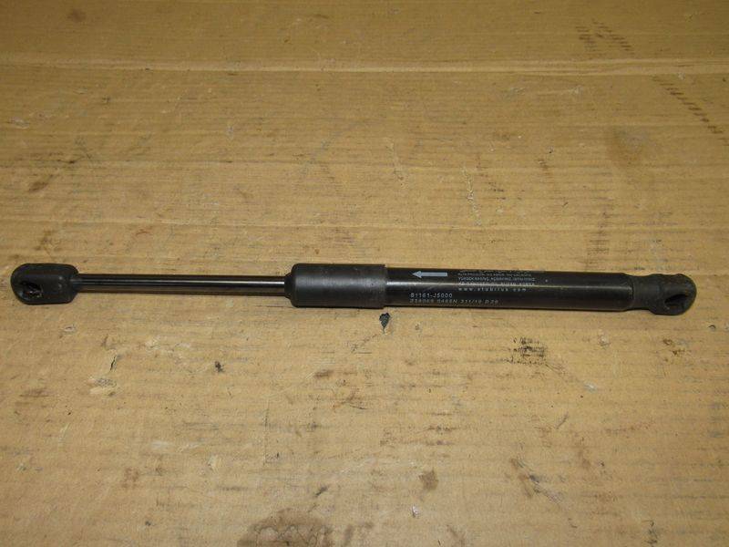 амортизатор капота Kia Stinger 1 поколение 2022, 2.2 л., дизель, 81161-O5000 - фото №1