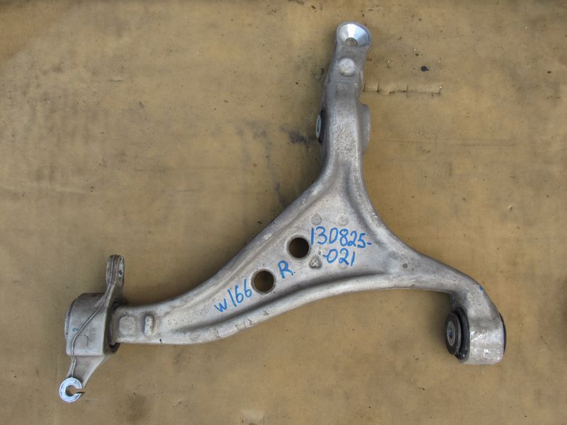 рычаг передний правый Mercedes-Benz GL-Класс X166 2014, 4.0 л., бензин - фото №1