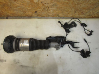 пневмостойка передняя Mercedes-Benz S-Класс W223 2021, 4.0 л., дизель, A2234213300