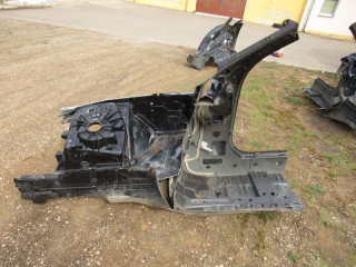 четверть передняя правая Mercedes-Benz C-Класс W205/S205/C205 2017, универсал