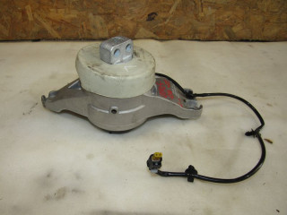 подушка крепления двигателя Mercedes-Benz S-Класс W223 2021, 4.0 л., дизель, A2232409800