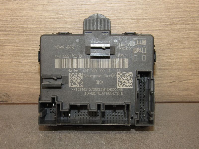 модуль управления двери Audi Q5 FY 2019, 4M1959792D - фото №1