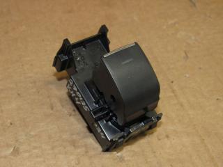 кнопка стеклоподъемника двери Toyota Camry 9 поколение XV70 2022
