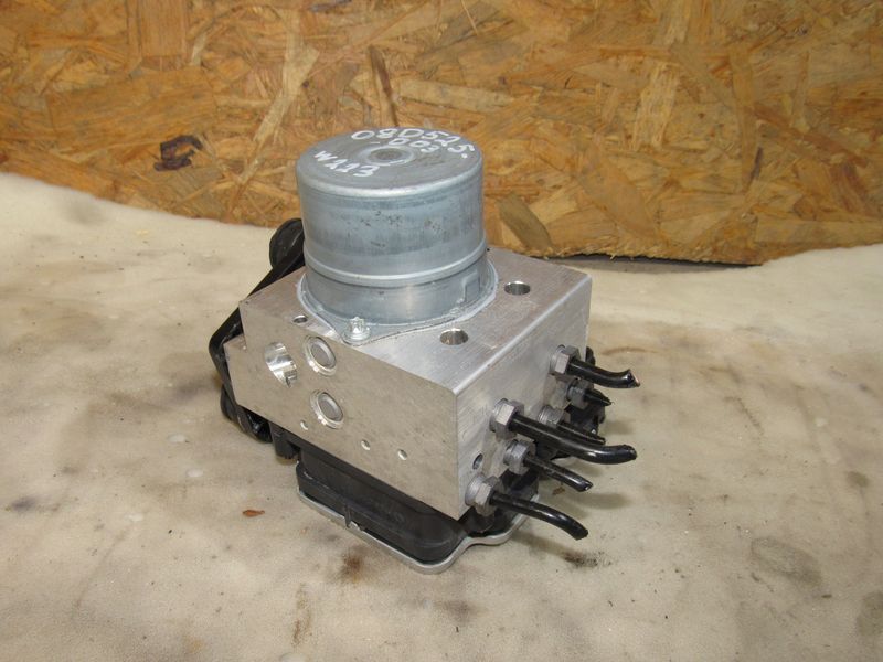 блок ABS Mercedes-Benz S-Класс W223 2021, 4.0 л., дизель, A2239005026 - фото №1